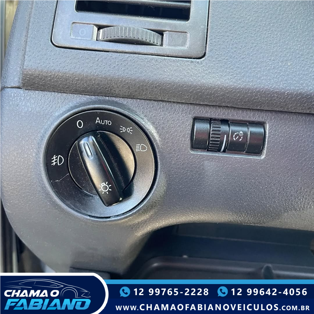 VOLKSWAGEN Polo Sedan 1.6 4P FLEX COMFORTLINE I-MOTION AUTOMATIZADO VOLKSWAGEN Polo Sedan 1.6 4P FLEX COMFORTLINE I-MOTION AUTOMATIZADO