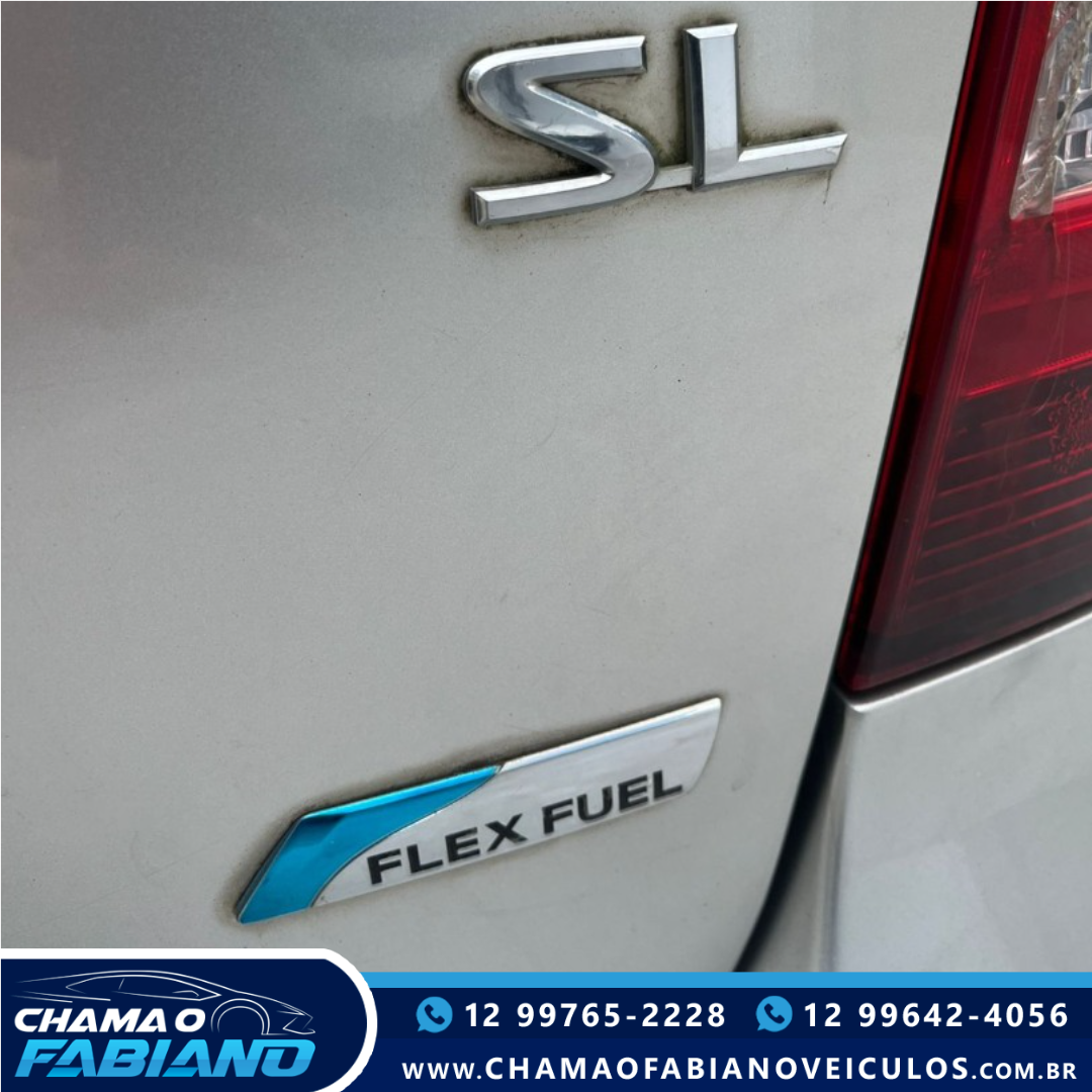 NISSAN Grand Livina 1.8 16V 4P SL FLEX AUTOMÁTICO