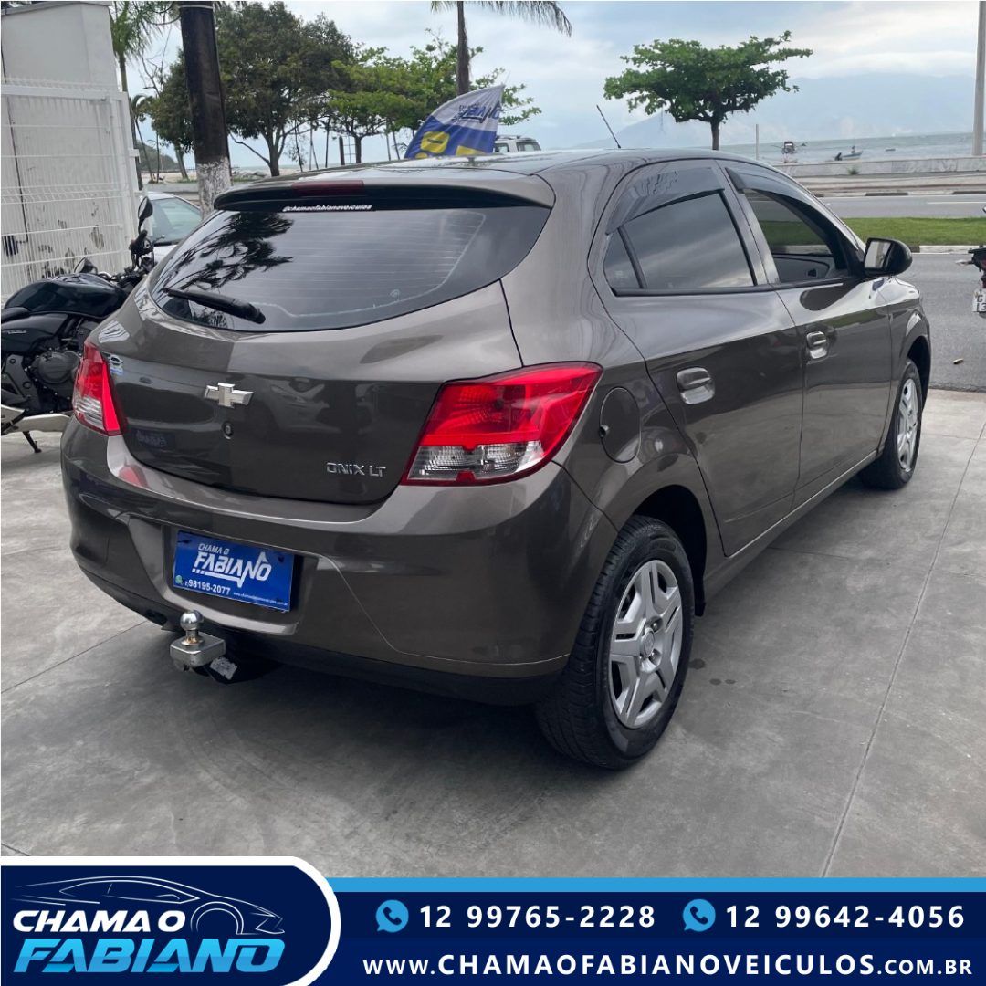 CHEVROLET Onix Hatch 1.0 4P FLEX LT CHEVROLET Onix Hatch 1.0 4P FLEX LT