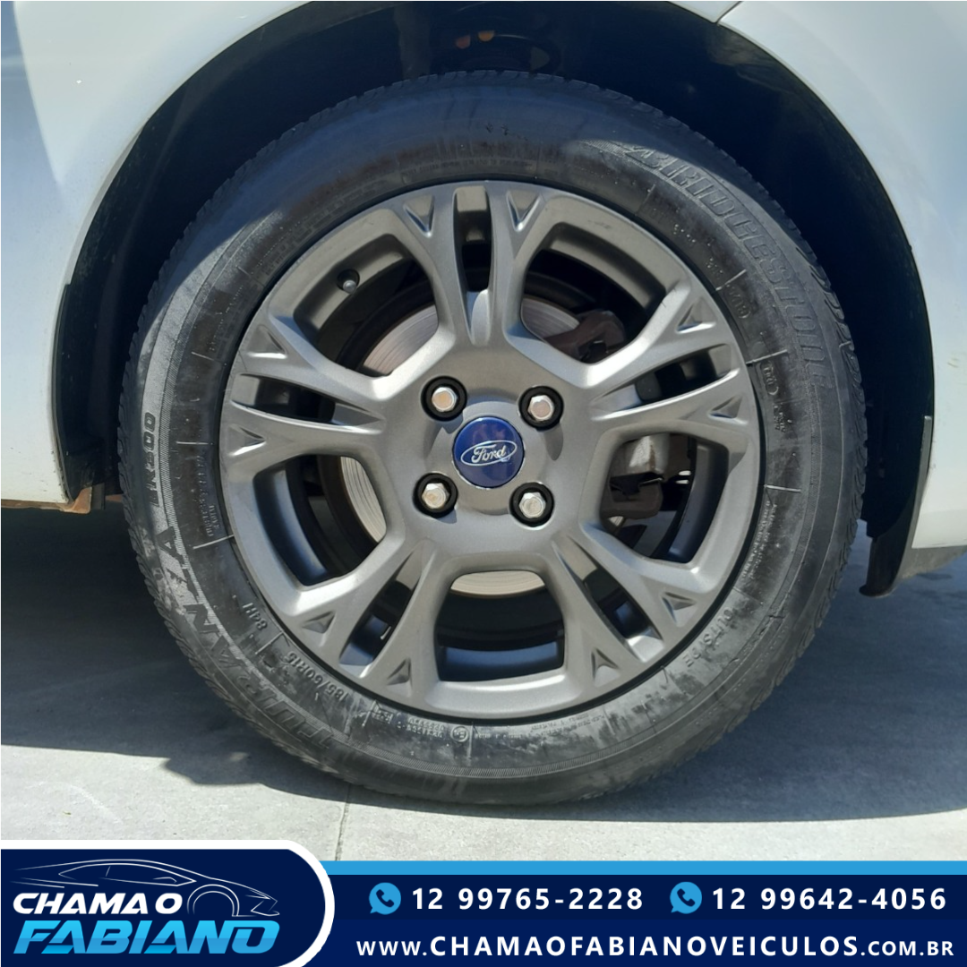 Fiesta Hatch 1.6 4P SE FLEX