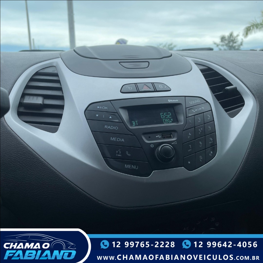 FORD Ka Hatch 1.0 12V 4P TI-VCT SE FLEX FORD Ka Hatch 1.0 12V 4P TI-VCT SE FLEX