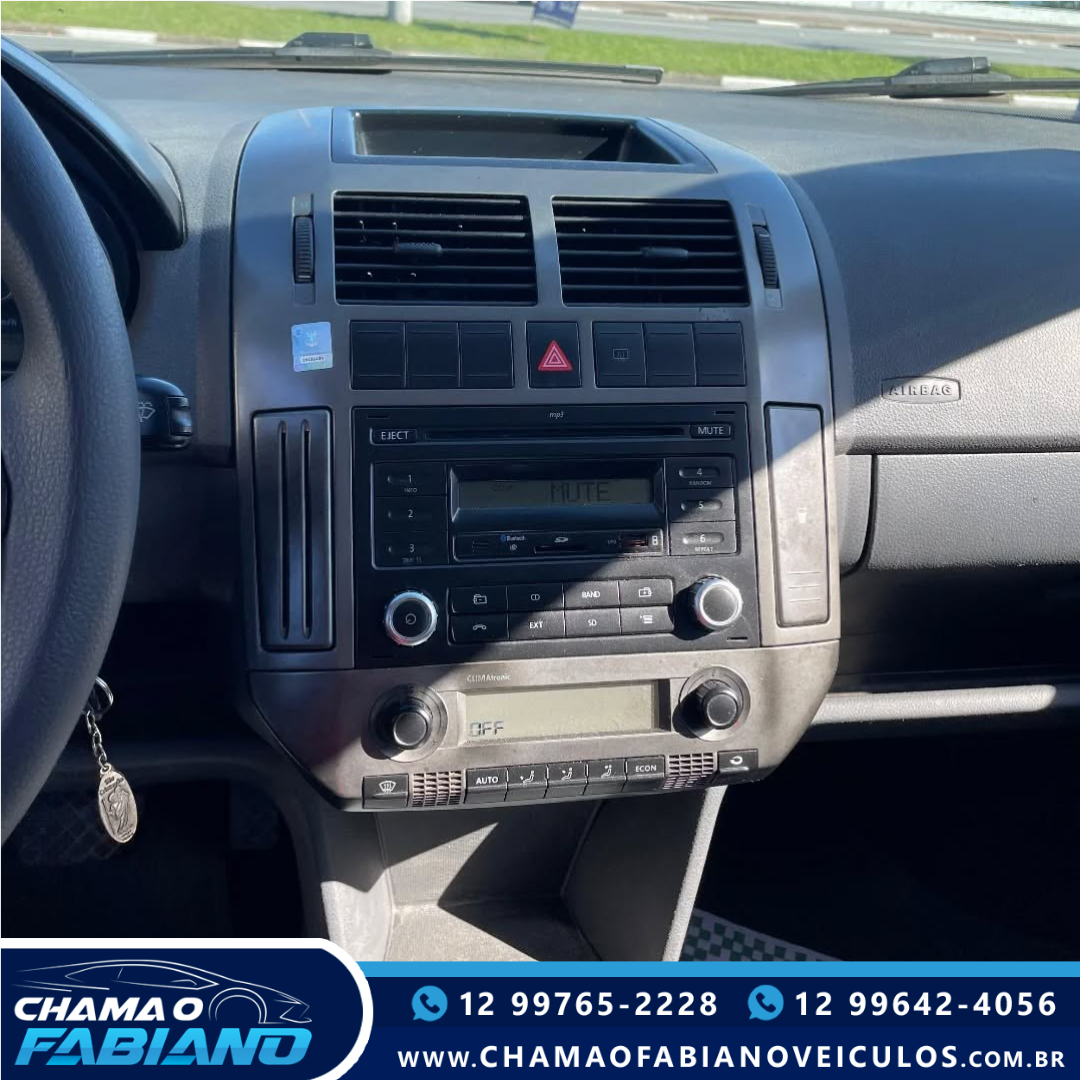 VOLKSWAGEN Polo Sedan 1.6 4P FLEX COMFORTLINE I-MOTION AUTOMATIZADO VOLKSWAGEN Polo Sedan 1.6 4P FLEX COMFORTLINE I-MOTION AUTOMATIZADO