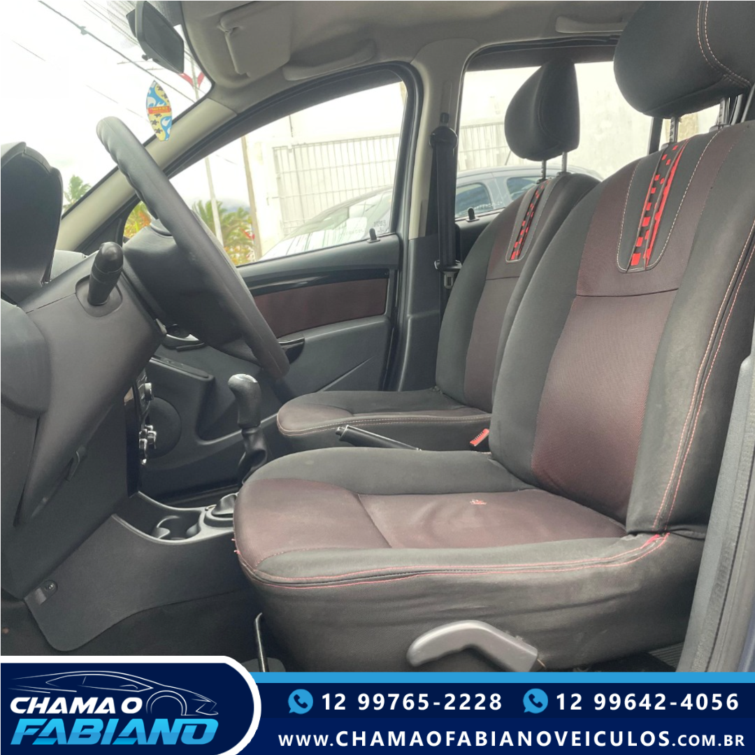 RENAULT Sandero 1.6 16V 4P FLEX STEPWAY RENAULT Sandero 1.6 16V 4P FLEX STEPWAY