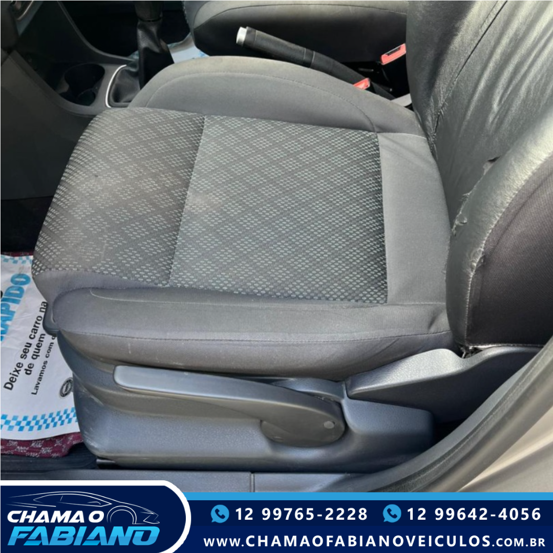 VOLKSWAGEN Fox 1.6 4P TRENDLINE FLEX