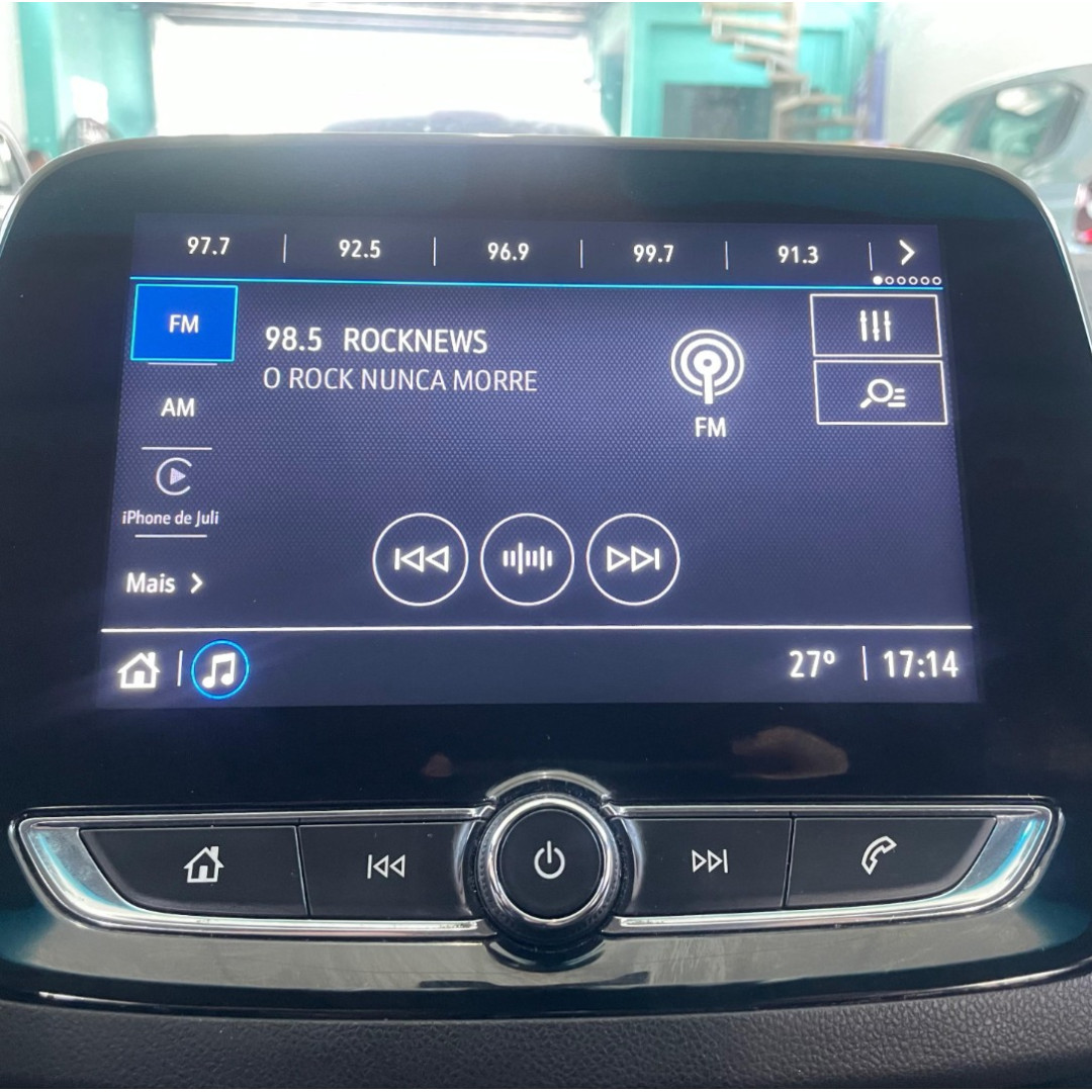 CHEVROLET Onix Hatch 1.0 4P FLEX LT TURBO