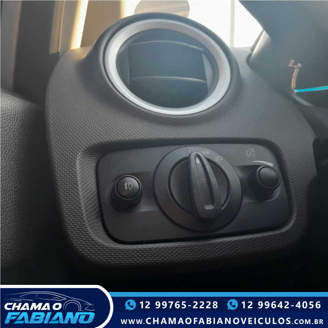 FORD Fiesta Hatch 1.6 16V 4P FLEX SE POWERSHIFT AUTOMÁTICO