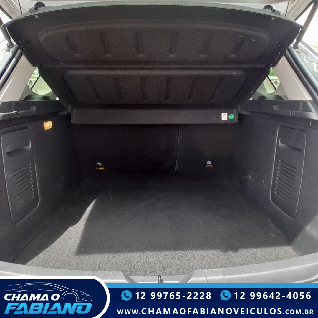 RENAULT Captur 1.6 16V 4P FLEX SCE INTENSE X-TRONIC CVT