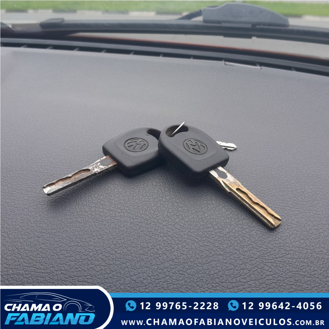 VOLKSWAGEN Gol 1.0 G4 FLEX