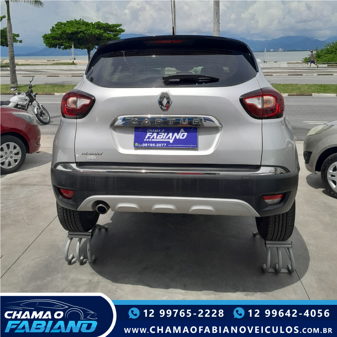 RENAULT Captur 1.6 16V 4P FLEX SCE INTENSE X-TRONIC CVT