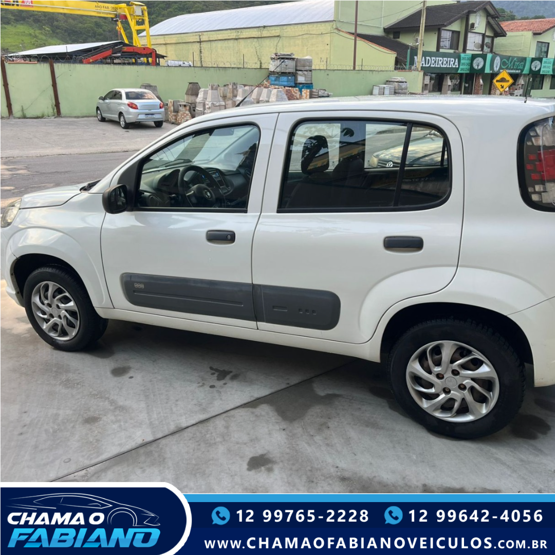 FIAT Uno 1.0 4P FLEX ATTRACTIVE