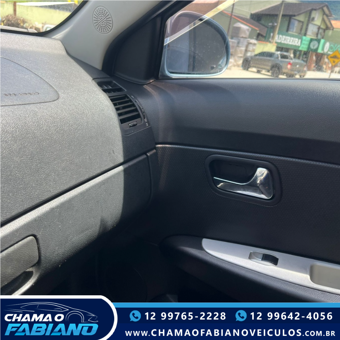 CHERY Celer Hatch 1.5 16V 4P FLEX