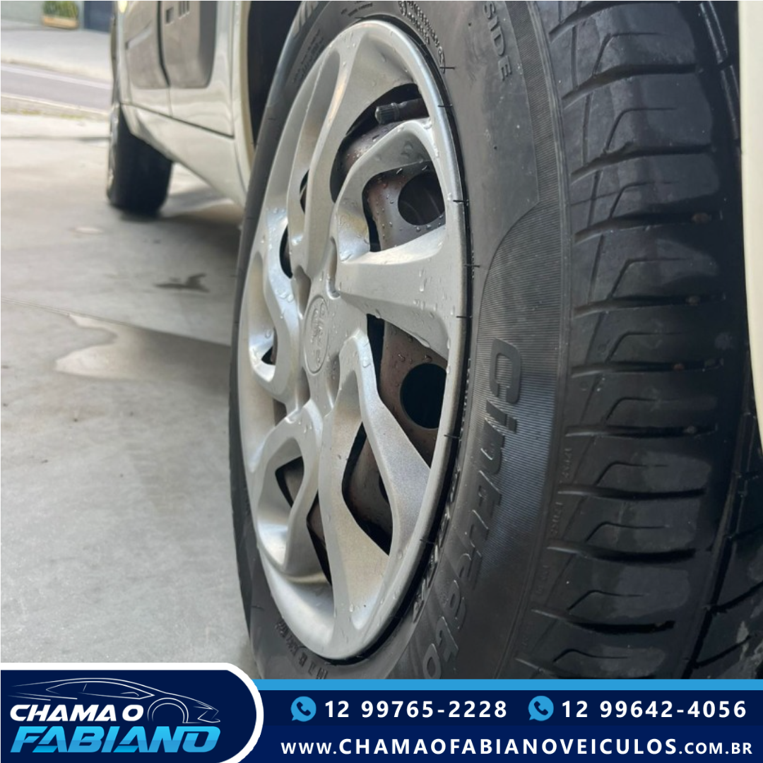 FIAT Uno 1.0 4P FLEX ATTRACTIVE