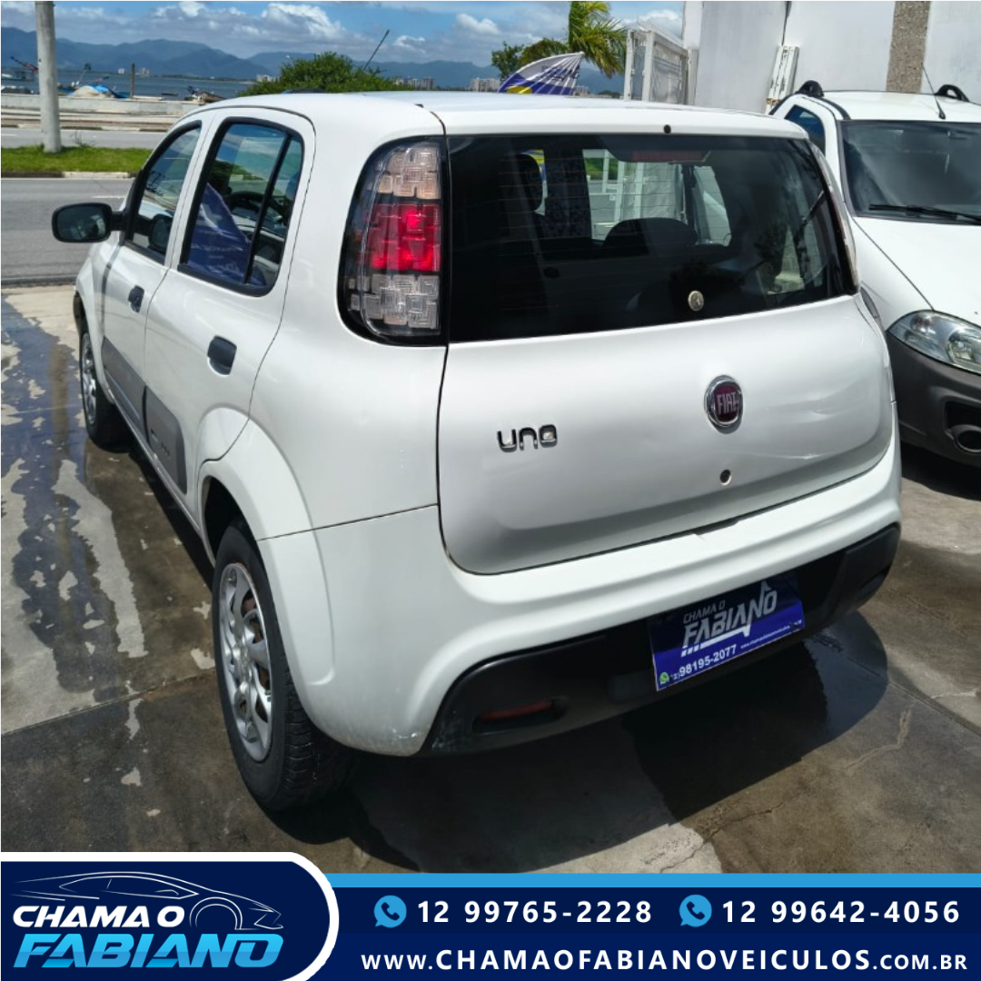 FIAT Uno 1.0 4P FLEX ATTRACTIVE