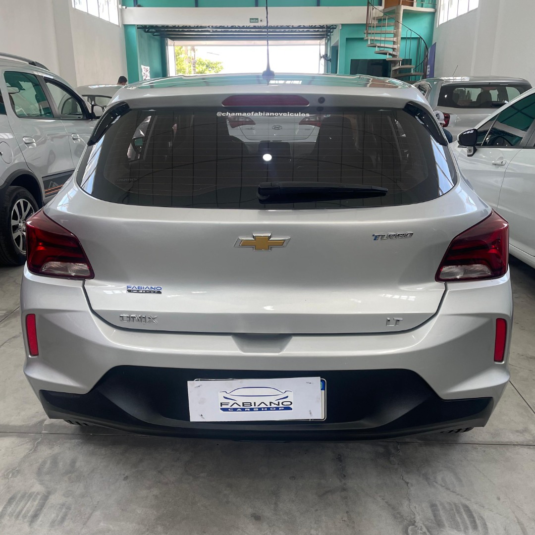 CHEVROLET Onix Hatch 1.0 4P FLEX LT TURBO