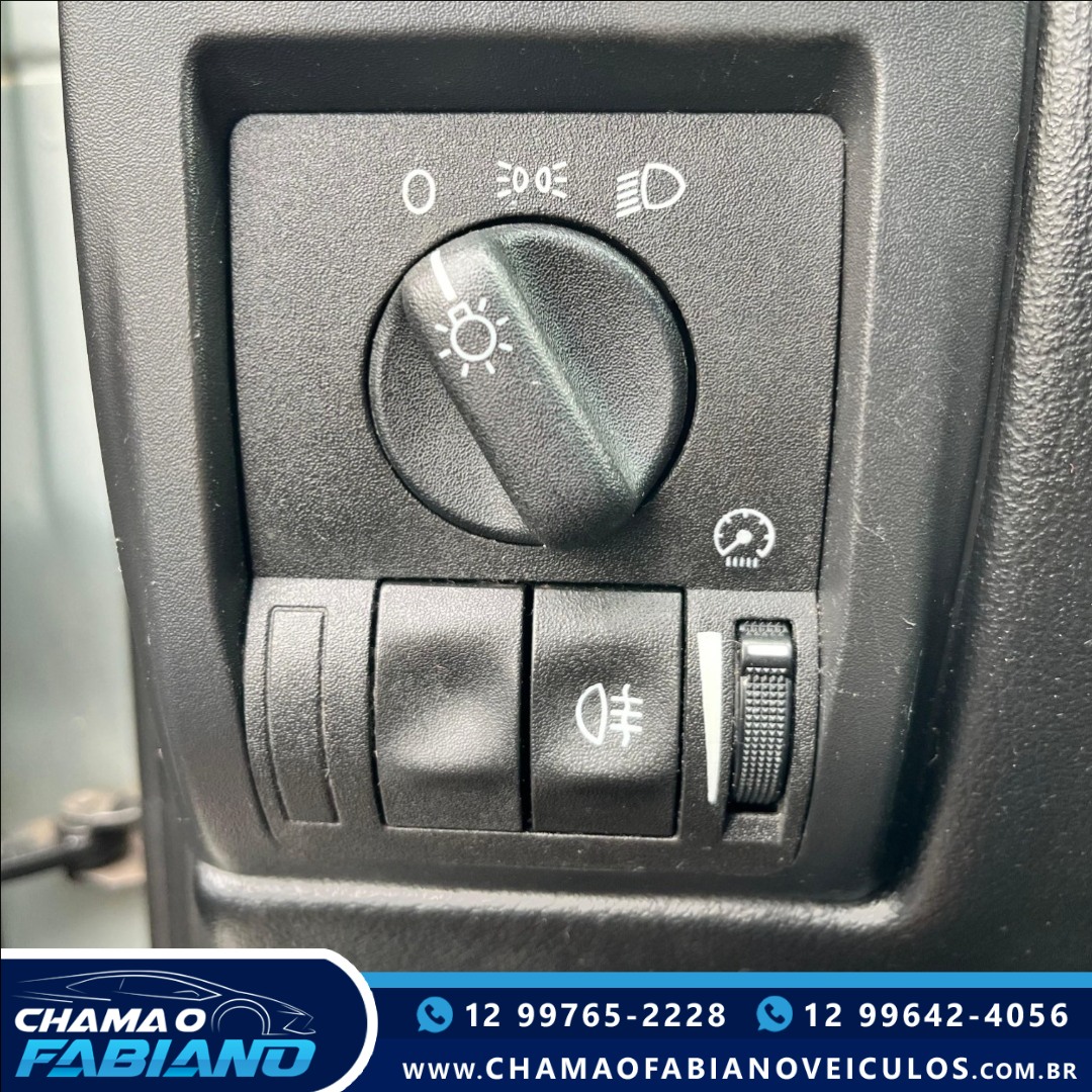 CHEVROLET Astra Hatch 2.0 4P ADVANTAGE FLEX AUTOMÁTICO