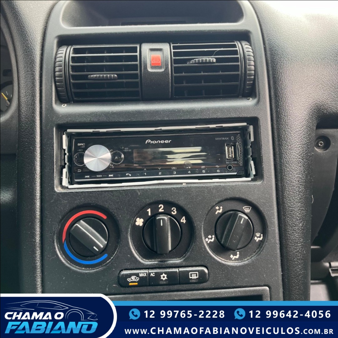 CHEVROLET Astra Hatch 2.0 4P ADVANTAGE FLEX AUTOMÁTICO