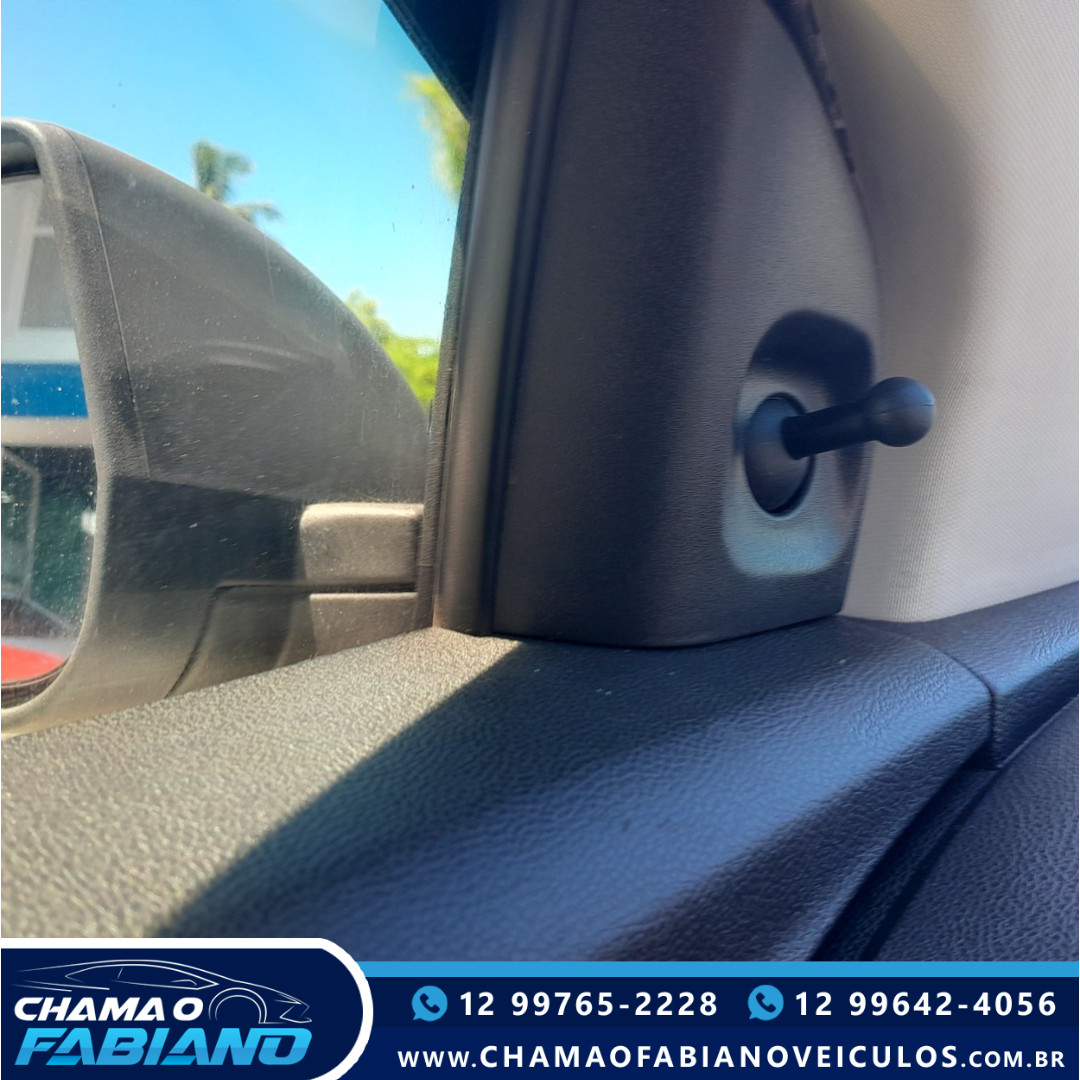 CHEVROLET Onix Hatch 1.0 4P FLEX JOY