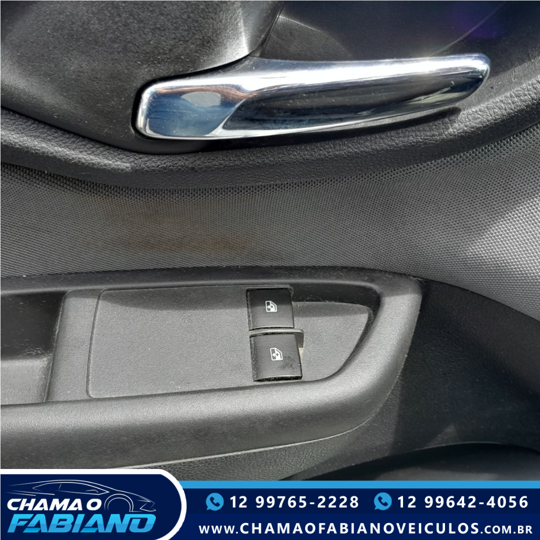 CHEVROLET Onix Hatch 1.0 4P FLEX LT