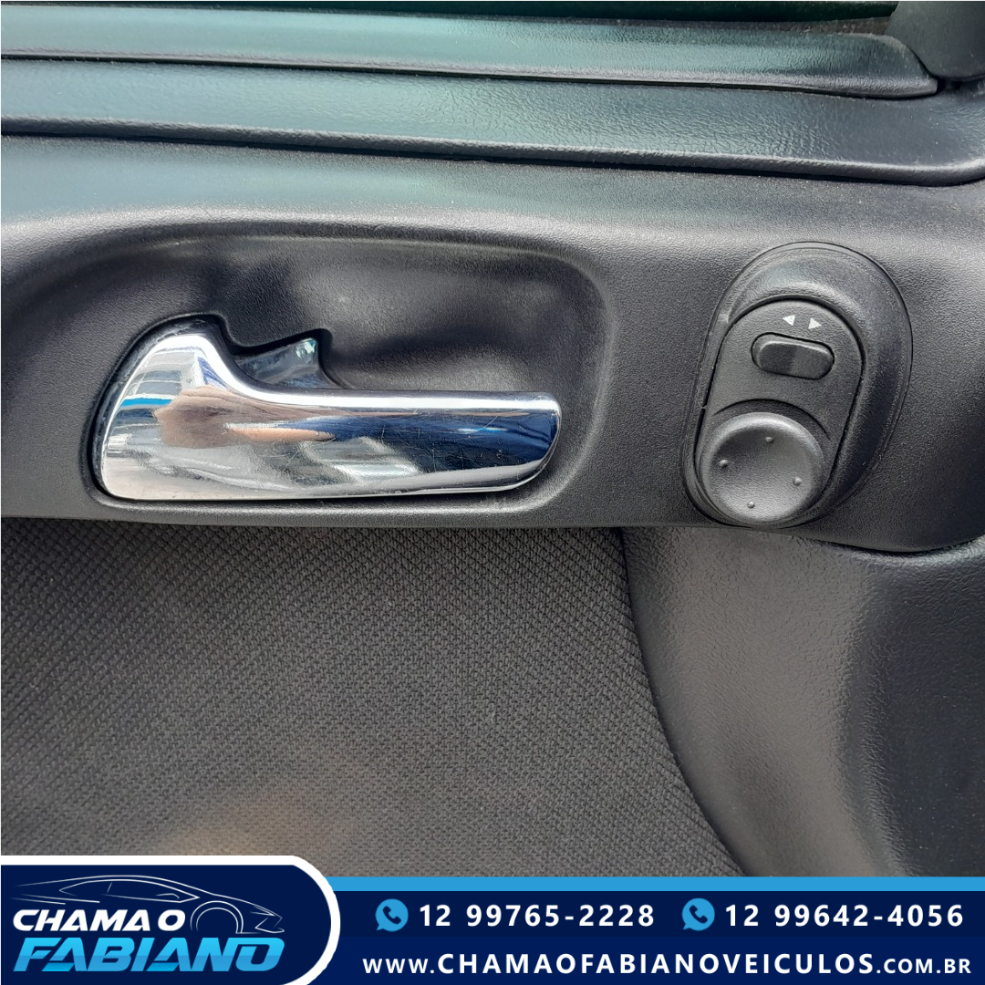 CHEVROLET Astra Hatch 2.0 4P ADVANTAGE FLEX AUTOMÁTICO