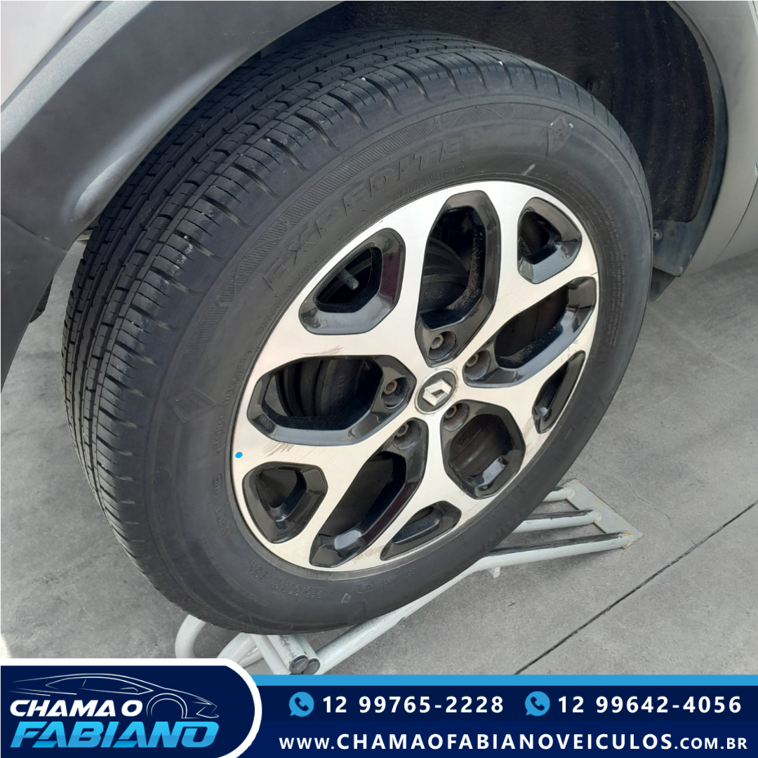 RENAULT Captur 1.6 16V 4P FLEX SCE INTENSE X-TRONIC CVT