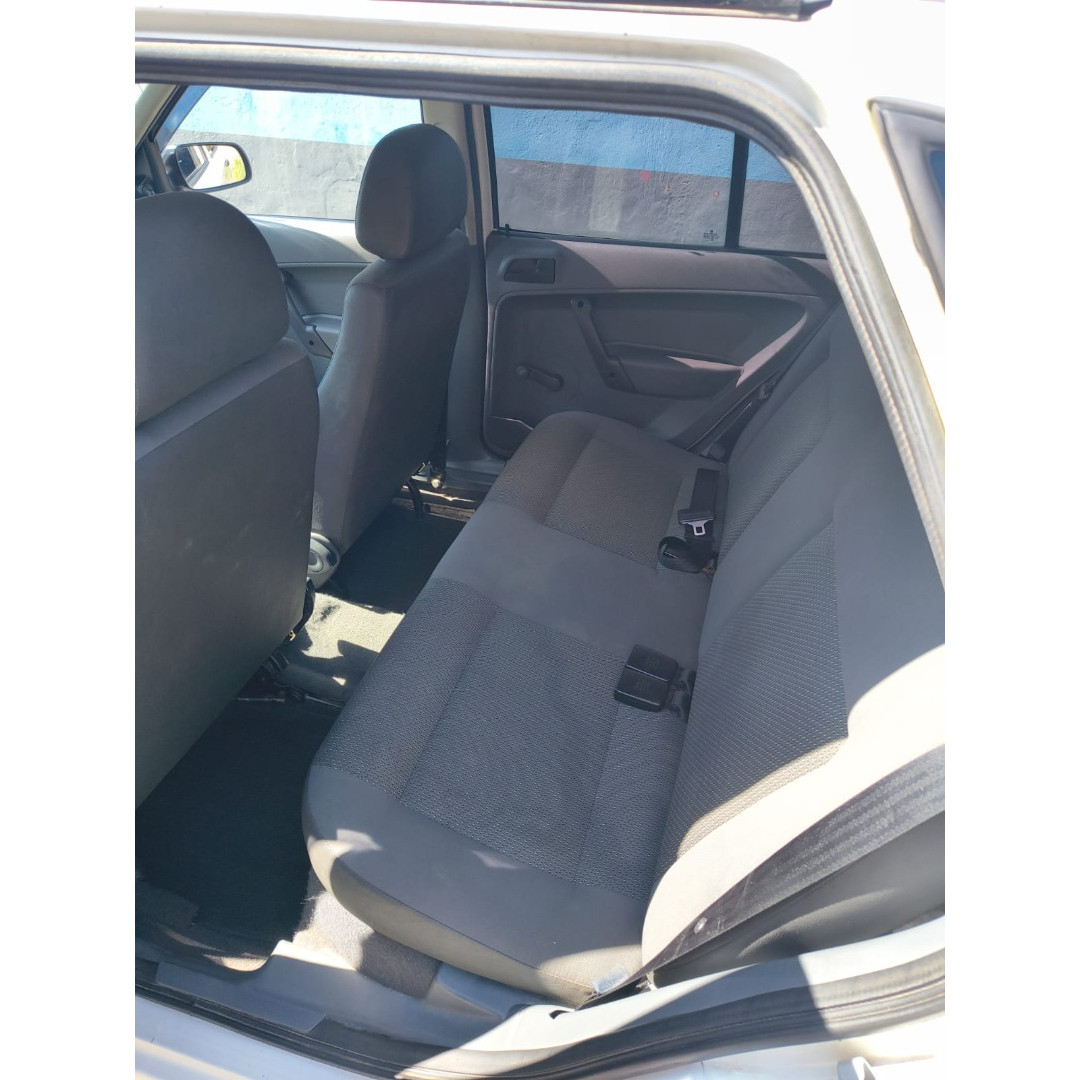 VOLKSWAGEN Gol 1.0 4P G4 FLEX