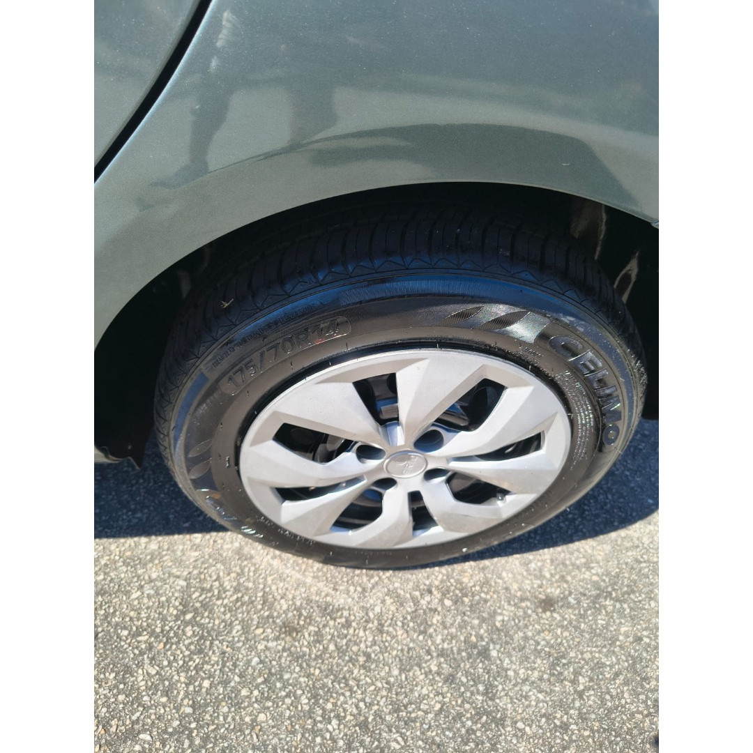 VOLKSWAGEN Gol 1.0 4P G5 FLEX