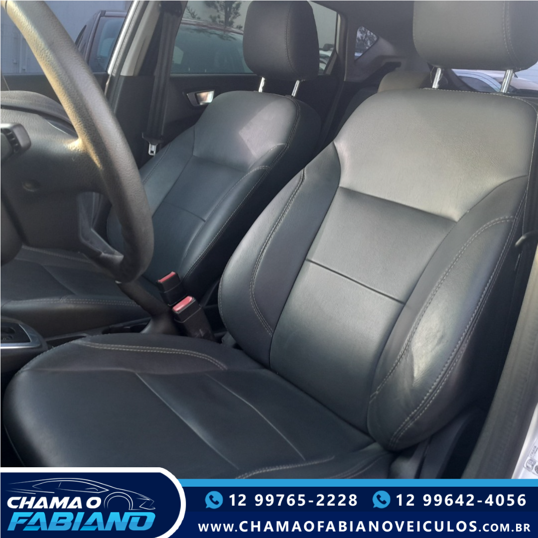 FORD Fiesta Hatch 1.6 16V 4P FLEX SE POWERSHIFT AUTOMÁTICO