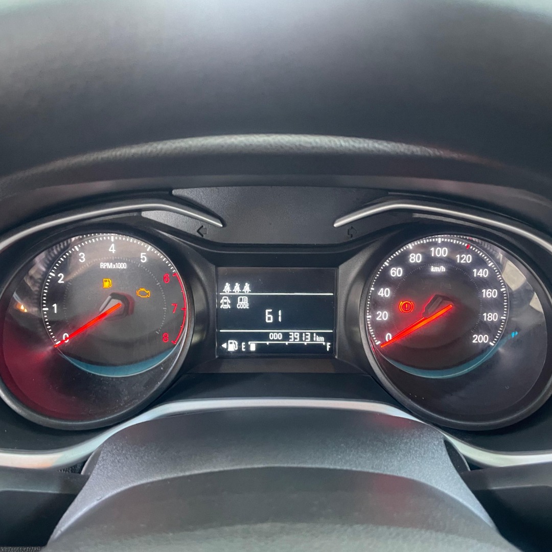 CHEVROLET Onix Hatch 1.0 4P FLEX LT TURBO