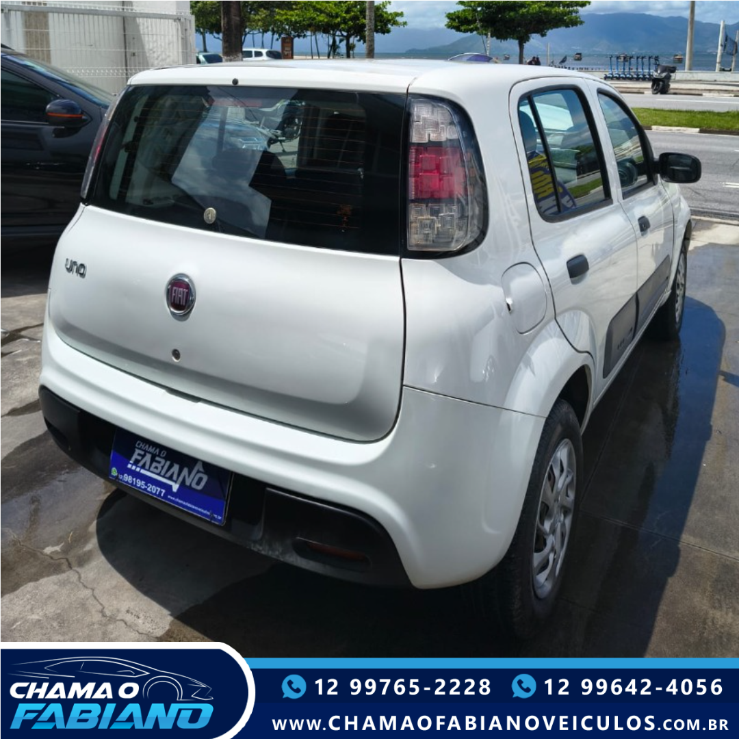 FIAT Uno 1.0 4P FLEX ATTRACTIVE