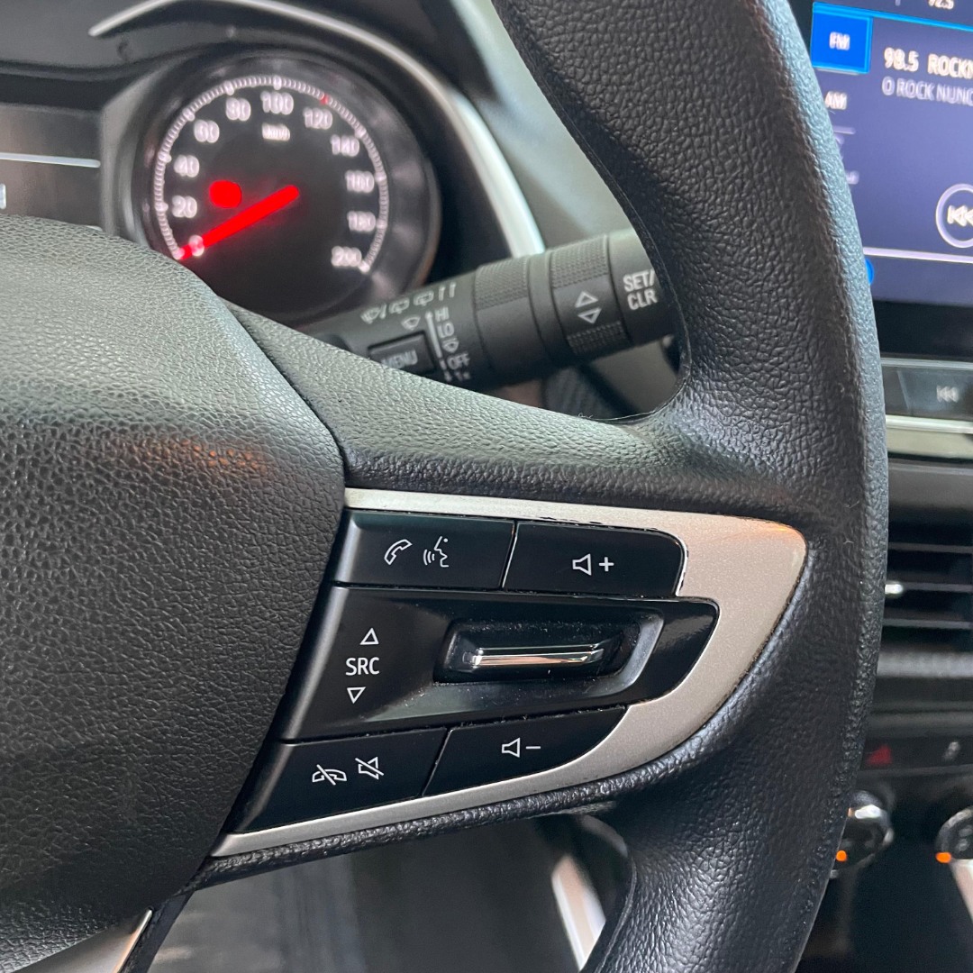 CHEVROLET Onix Hatch 1.0 4P FLEX LT TURBO