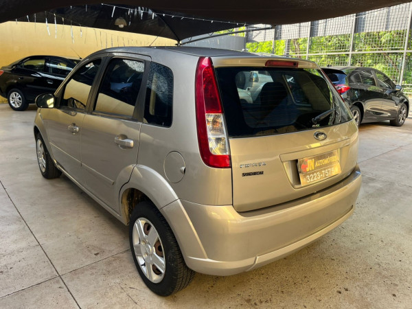 FORD Fiesta Hatch 1.0 4P