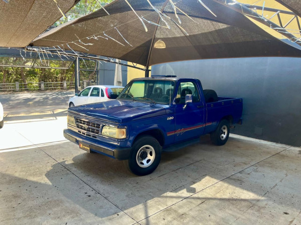 D20 4.0 DIESEL CUSTOM S CABINE SIMPLES