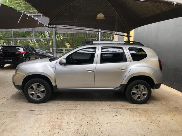 RENAULT Duster 1.6 16V 4P FLEX DYNAMIQUE AUTOMÁTICO CVT