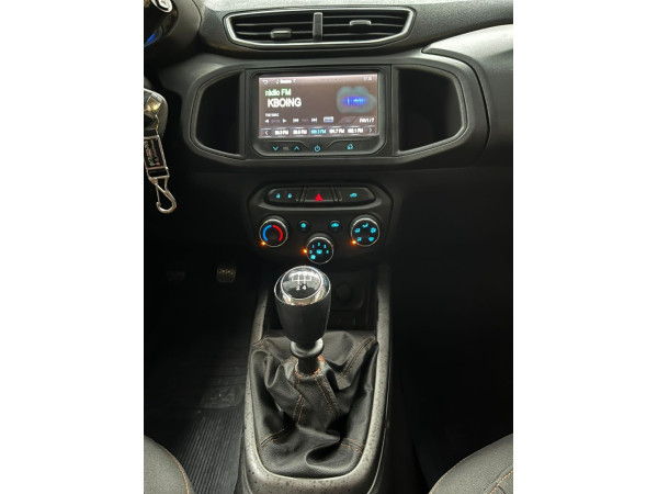 Onix Hatch 1.4 4P FLEX LT