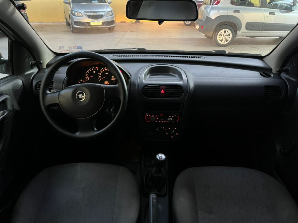 Corsa Hatch 1.0 4P JOY