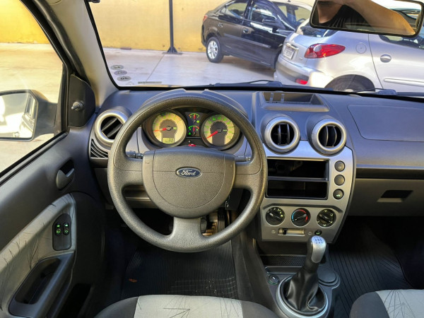 FORD Fiesta Hatch 1.0 4P