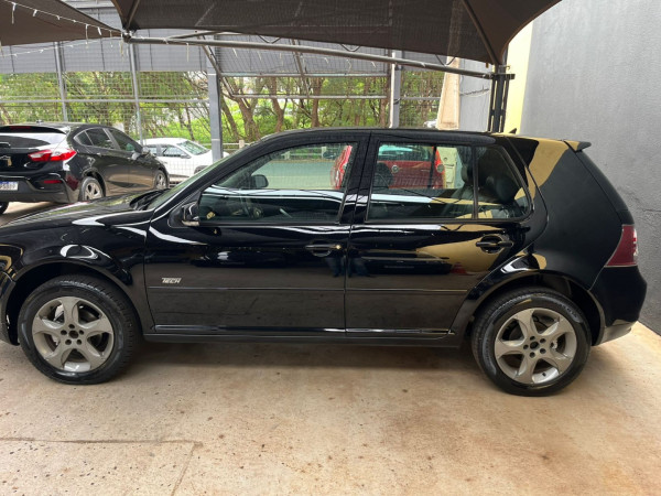 VOLKSWAGEN Golf 1.6 4P TECH FLEX