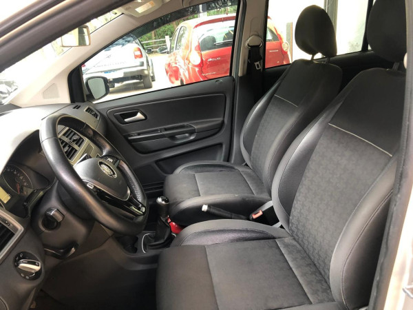 VOLKSWAGEN Fox 1.6 4P COMFORTLINE FLEX