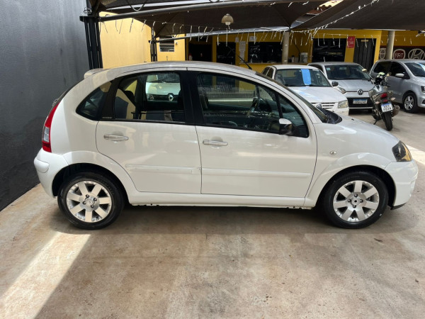 CITROEN C3 1.4 4P EXCLUSIVE FLEX
