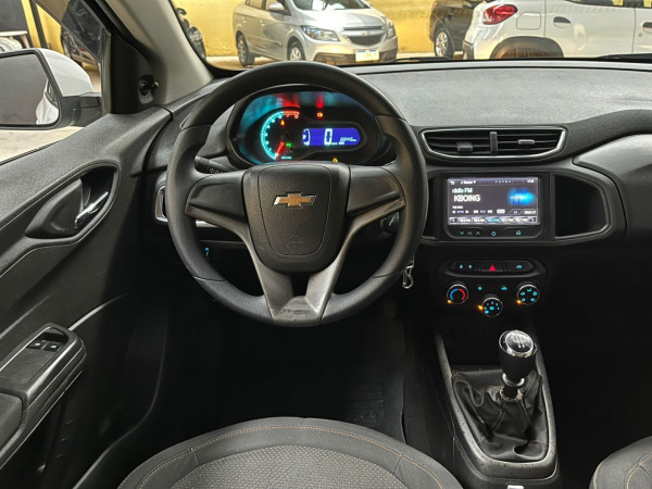 Onix Hatch 1.4 4P FLEX LT