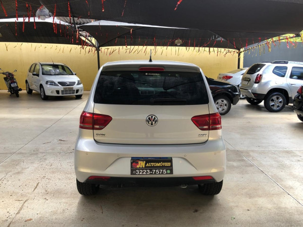 VOLKSWAGEN Fox 1.6 4P COMFORTLINE FLEX