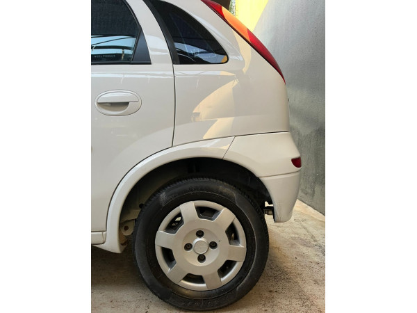 Corsa Hatch 1.0 4P JOY