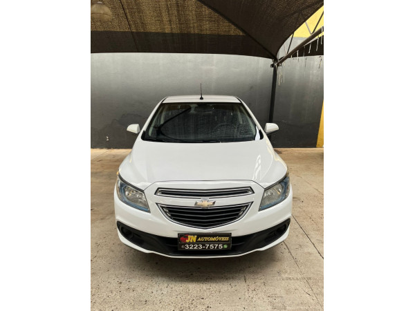 Onix Hatch 1.4 4P FLEX LT
