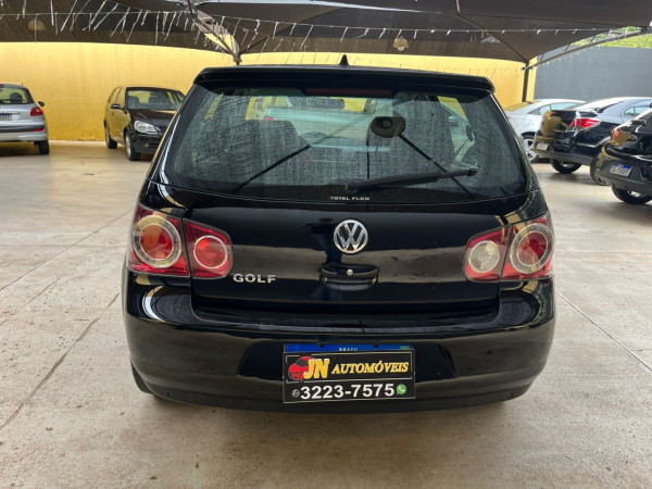 VOLKSWAGEN Golf 1.6 4P TECH FLEX