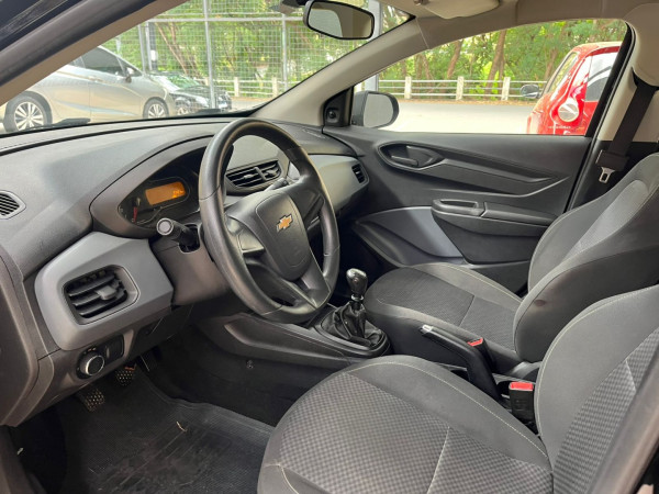 CHEVROLET Onix Hatch 1.0 4P FLEX JOY