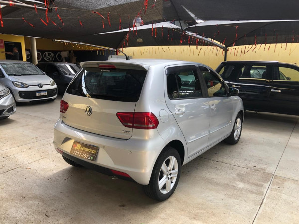 VOLKSWAGEN Fox 1.6 4P COMFORTLINE FLEX