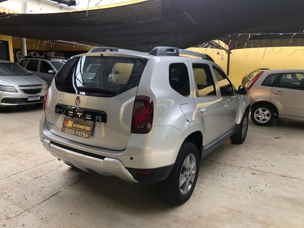 RENAULT Duster 1.6 16V 4P FLEX DYNAMIQUE AUTOMÁTICO CVT
