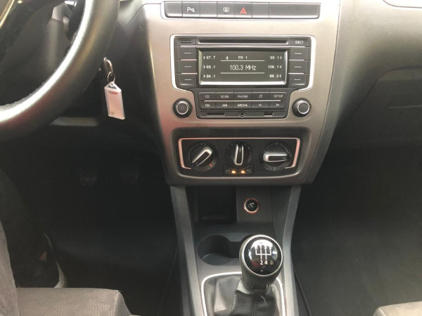 VOLKSWAGEN Fox 1.6 4P COMFORTLINE FLEX