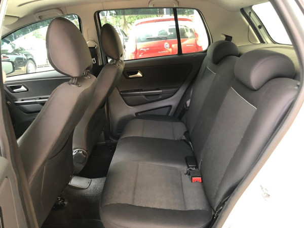 VOLKSWAGEN Fox 1.6 4P COMFORTLINE FLEX