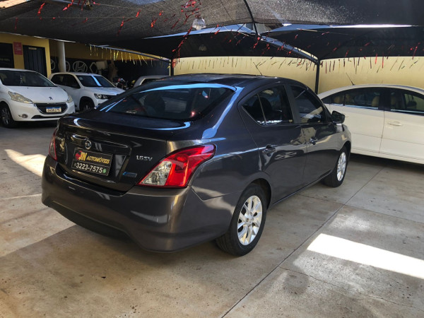 NISSAN Versa Sedan 1.6 16V 4P SV FLEX XTRONIC AUTOMÁTICO CVT